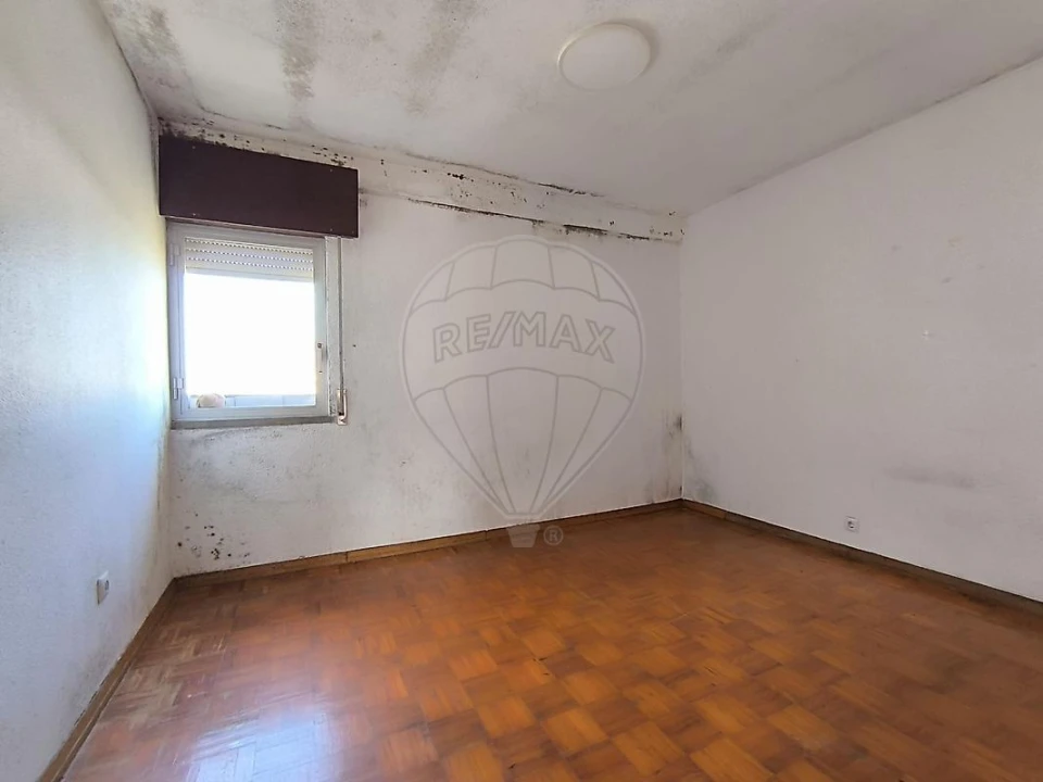 Apartamento T3 para Venda em Algueirão-Mem Martins Foto 9