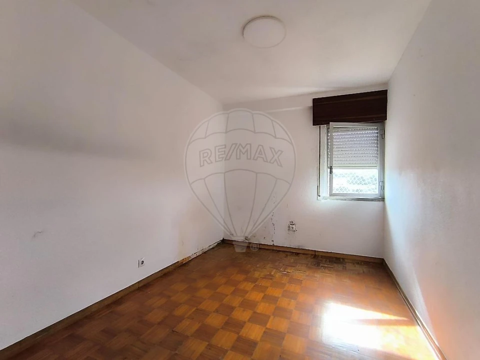 Apartamento T3 para Venda em Algueirão-Mem Martins Foto 5