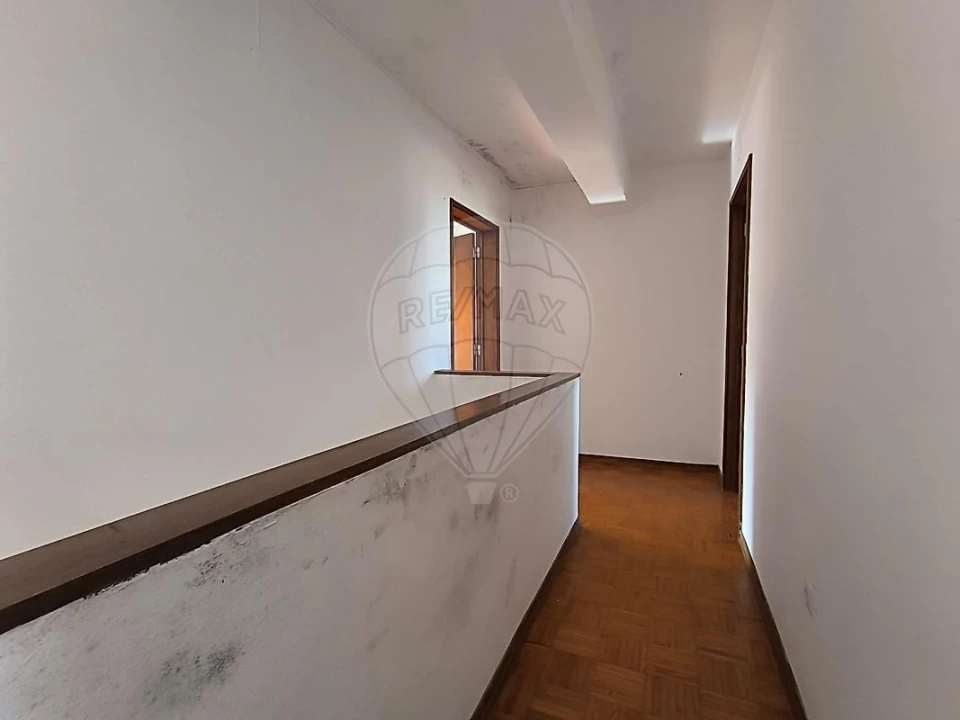 Apartamento T3 para Venda em Algueirão-Mem Martins Foto 4
