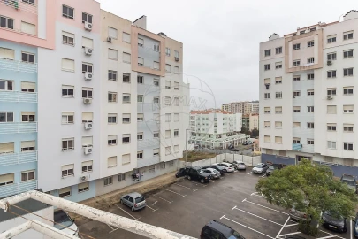 Apartamento T2 para Venda em Corroios