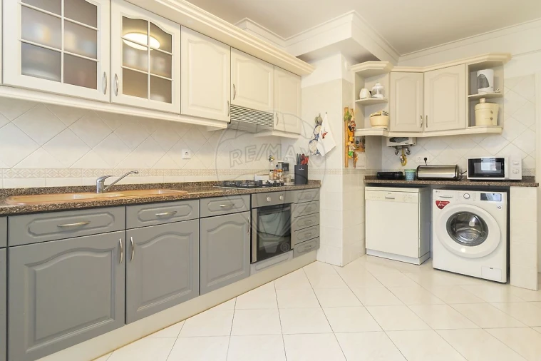 Apartamento T2 para Venda em Corroios Foto 23