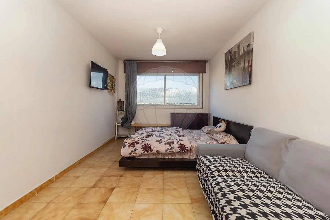 Apartamento T2 para Venda em Corroios Foto 23