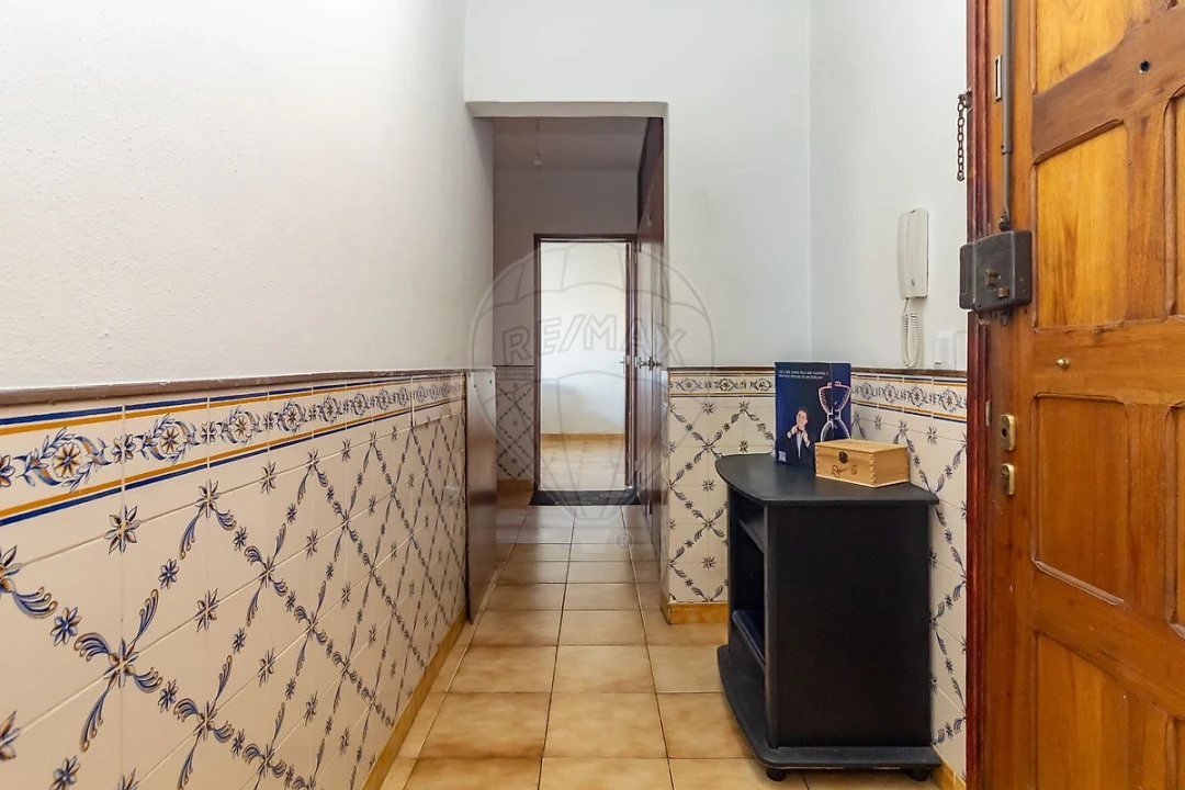 Apartamento T2 para Venda em Corroios Foto 3