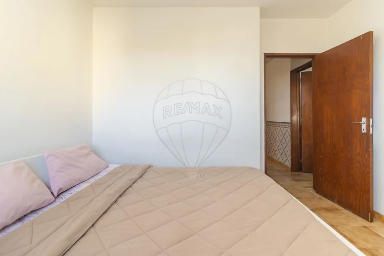 Apartamento T2 para Venda em Corroios Foto 20