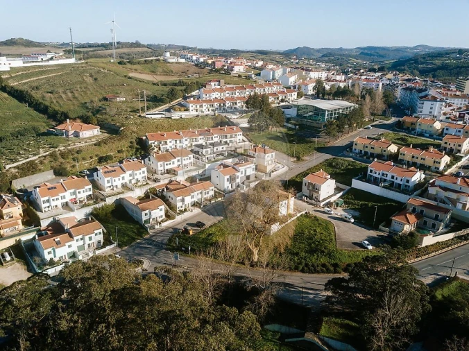 Moradia T3 para Venda em Sobral de Monte Agraço Foto 3