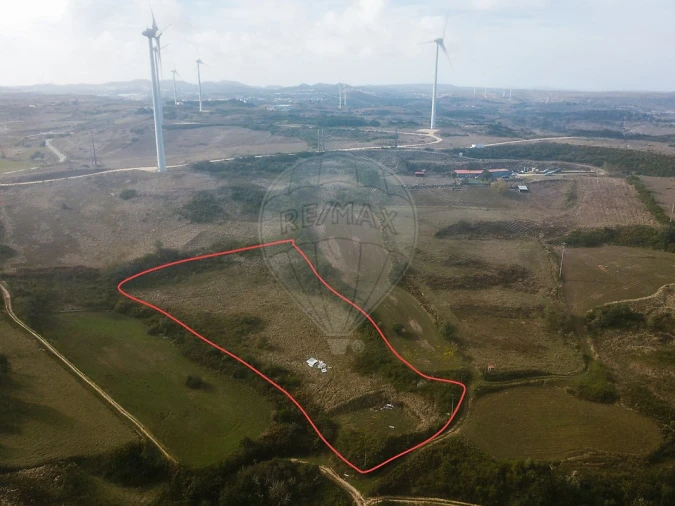 Terreno para Venda em Santo Quintino Foto 1