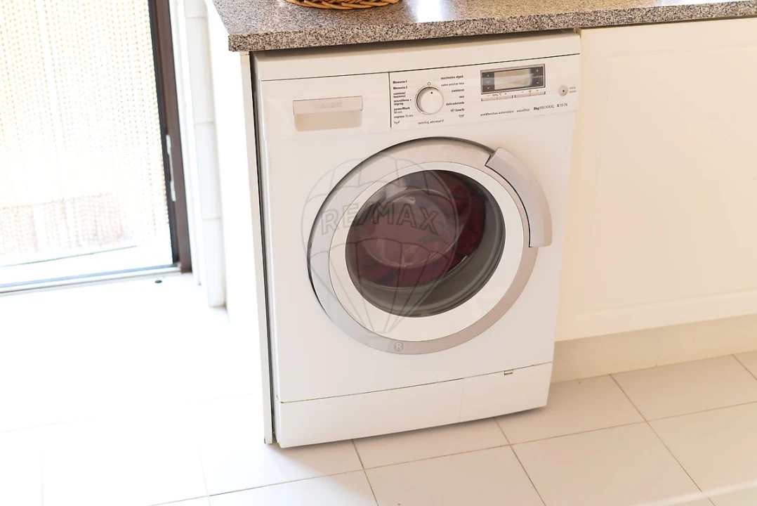 Moradia T4 para Venda em Sarilhos Grandes Foto 28