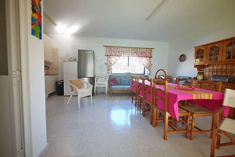 Moradia T4 para Venda em Sarilhos Grandes Foto 43