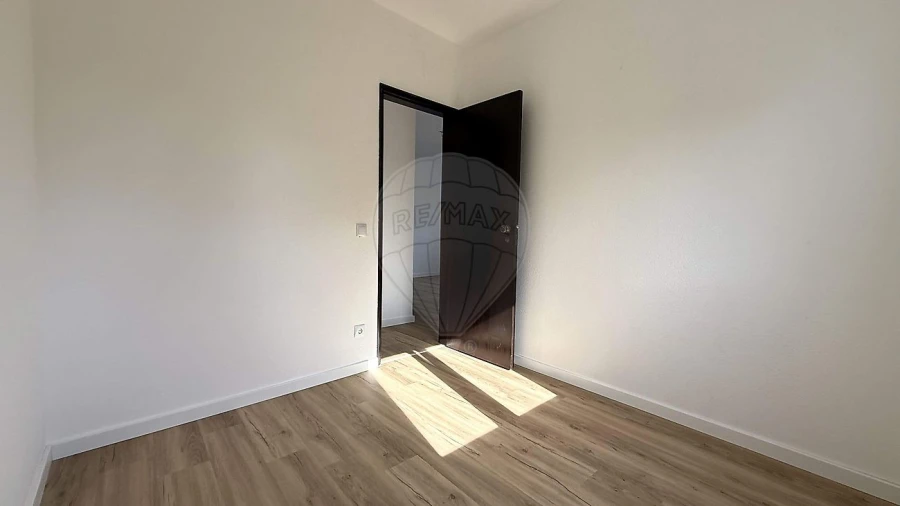 Moradia T3 para Arrendamento em Alhadas Foto 4