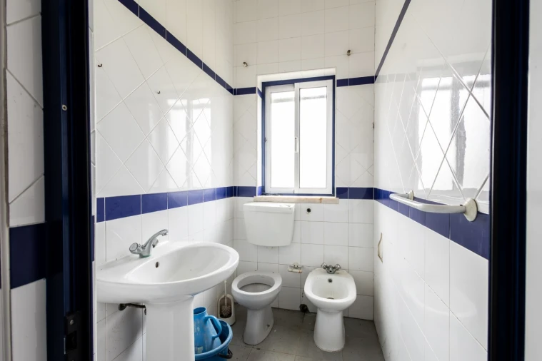 Armazém para Arrendamento em Alcobaça e Vestiaria Foto 12