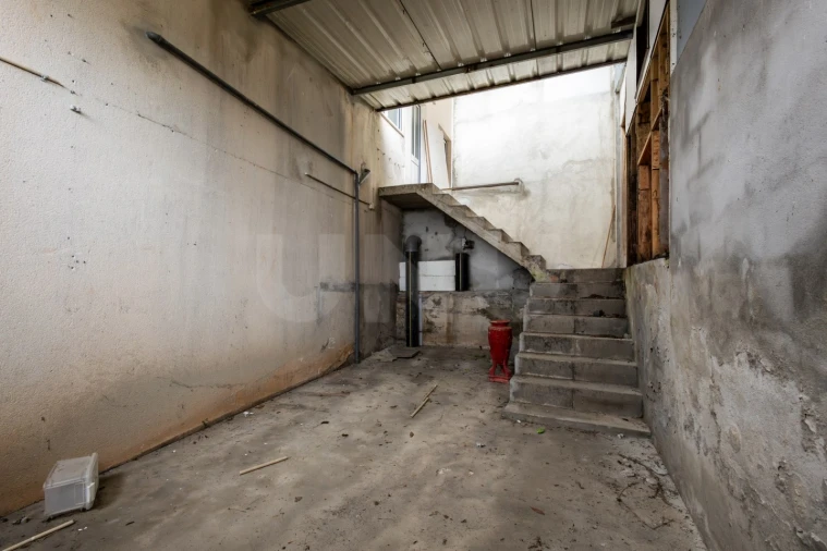 Armazém para Arrendamento em Alcobaça e Vestiaria Foto 21