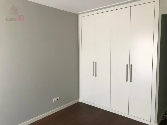 Apartamento T4 para Venda em Parque das Nações Foto 7