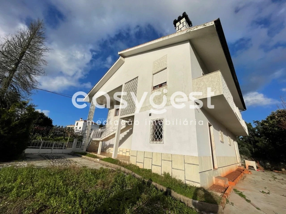 Moradia T3 para Venda em Almalagues Foto 1