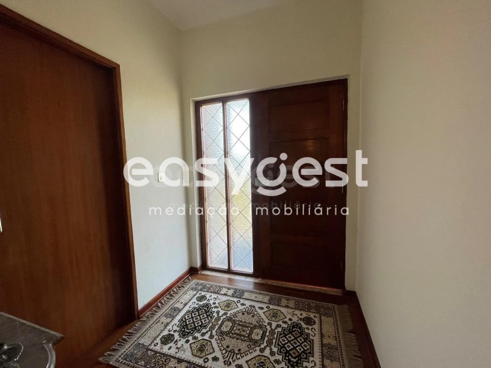 Moradia T3 para Venda em Almalagues Foto 2