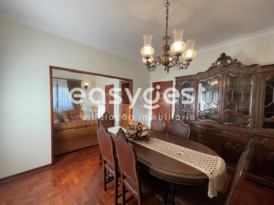 Moradia T3 para Venda em Almalagues Foto 10