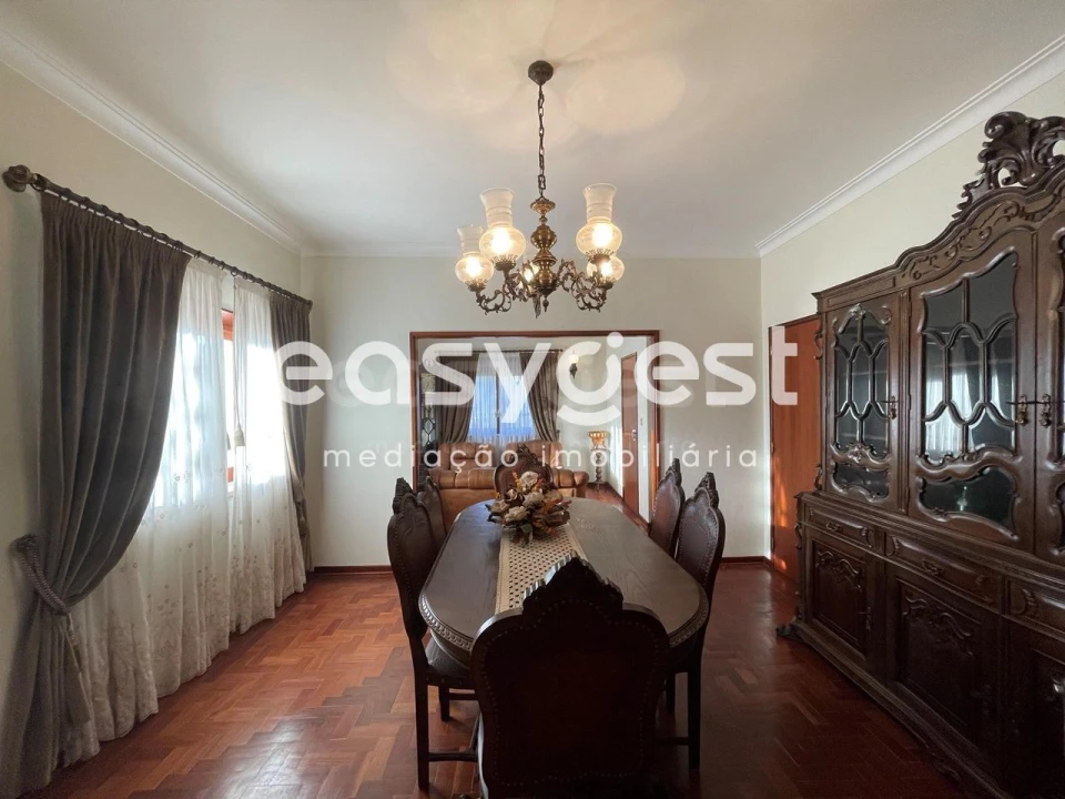 Moradia T3 para Venda em Almalagues Foto 11