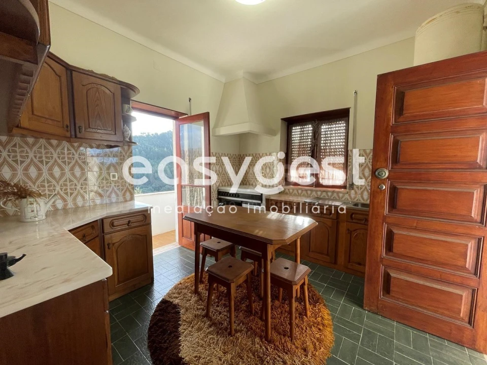 Moradia T3 para Venda em Almalagues Foto 13