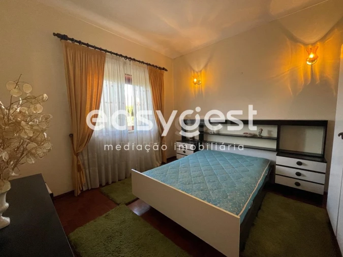 Moradia T3 para Venda em Almalagues Foto 4