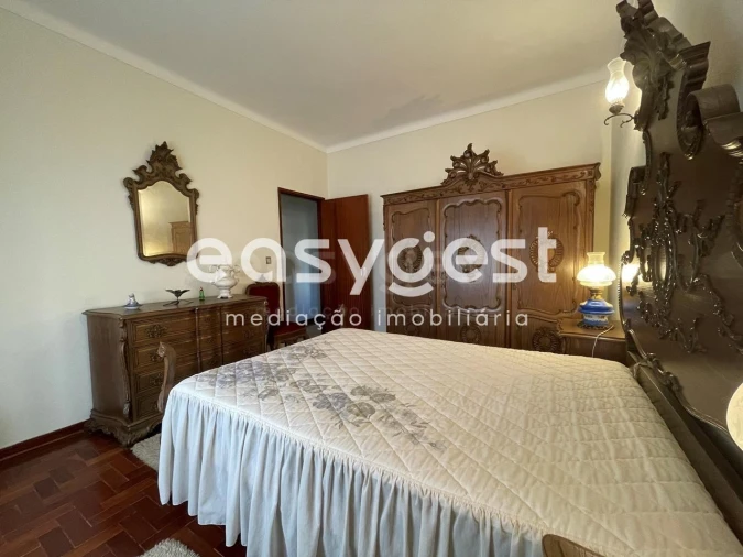 Moradia T3 para Venda em Almalagues Foto 5