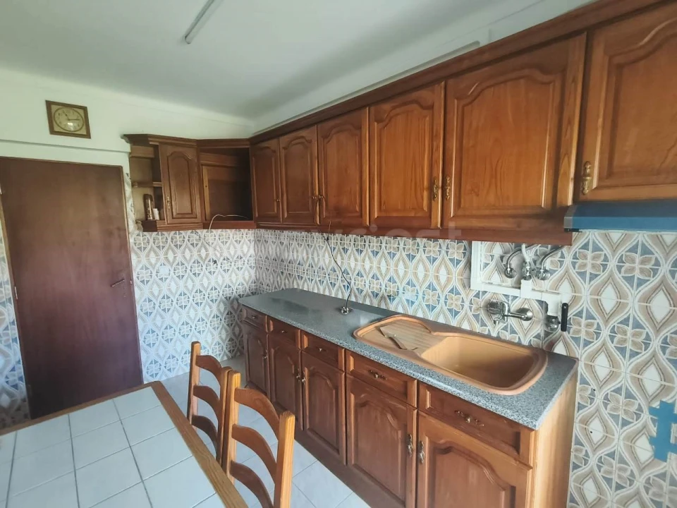 Apartamento T1 para Venda em Amora Foto 1