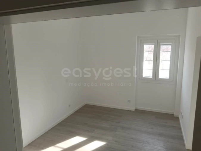 Moradia T4 para Venda em Valado dos Frades Foto 21