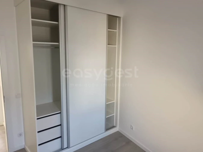 Moradia T4 para Venda em Valado dos Frades Foto 22