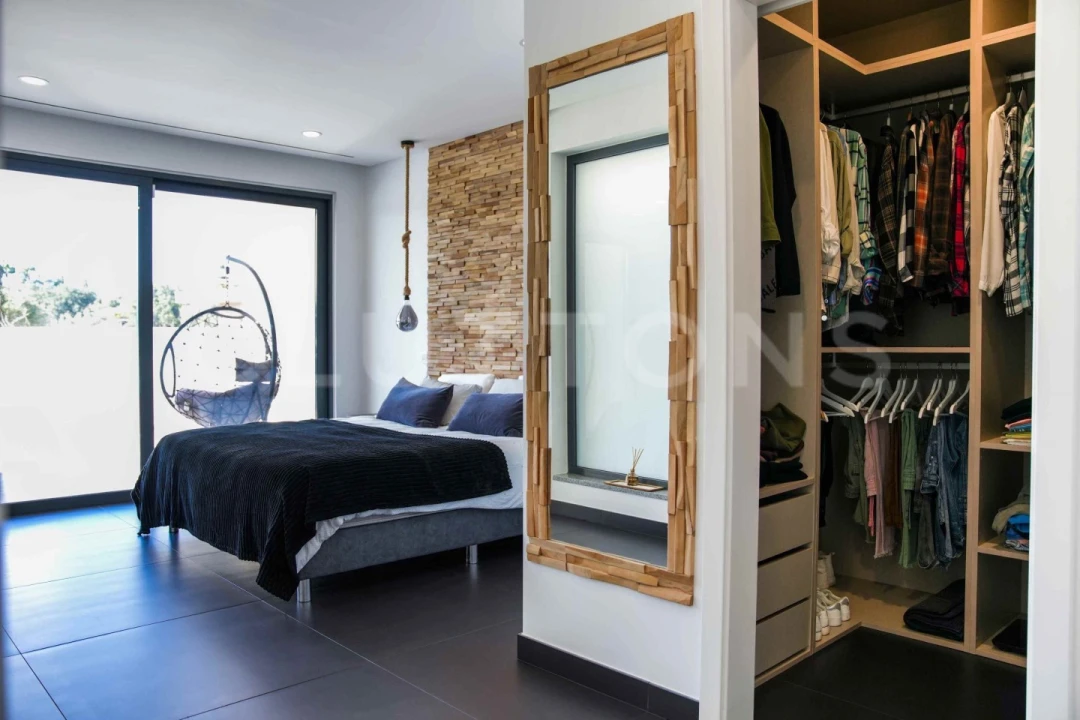 Moradia T4 para Venda em Guia Foto 5