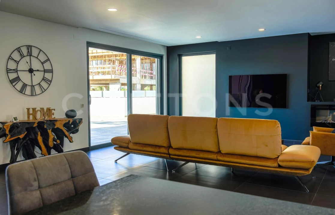 Moradia T4 para Venda em Guia Foto 16