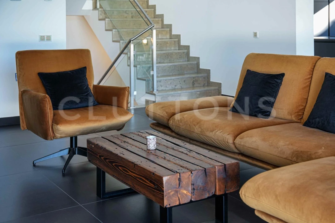 Moradia T4 para Venda em Guia Foto 29