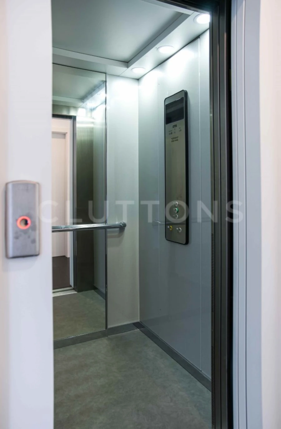 Moradia T4 para Venda em Guia Foto 11