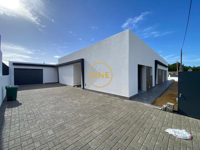 Moradia T3 para Venda em Quinta do Anjo Foto 2