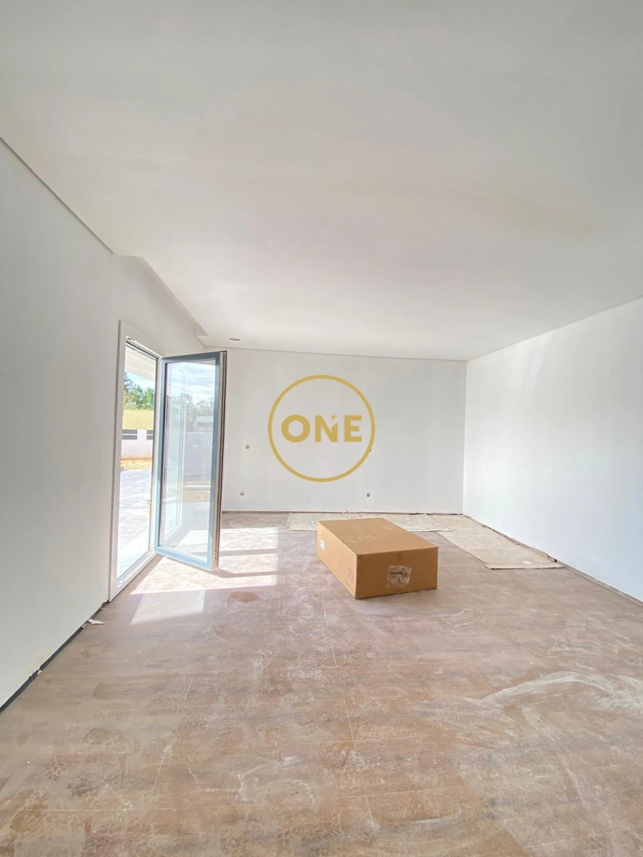 Moradia T3 para Venda em Quinta do Anjo Foto 15