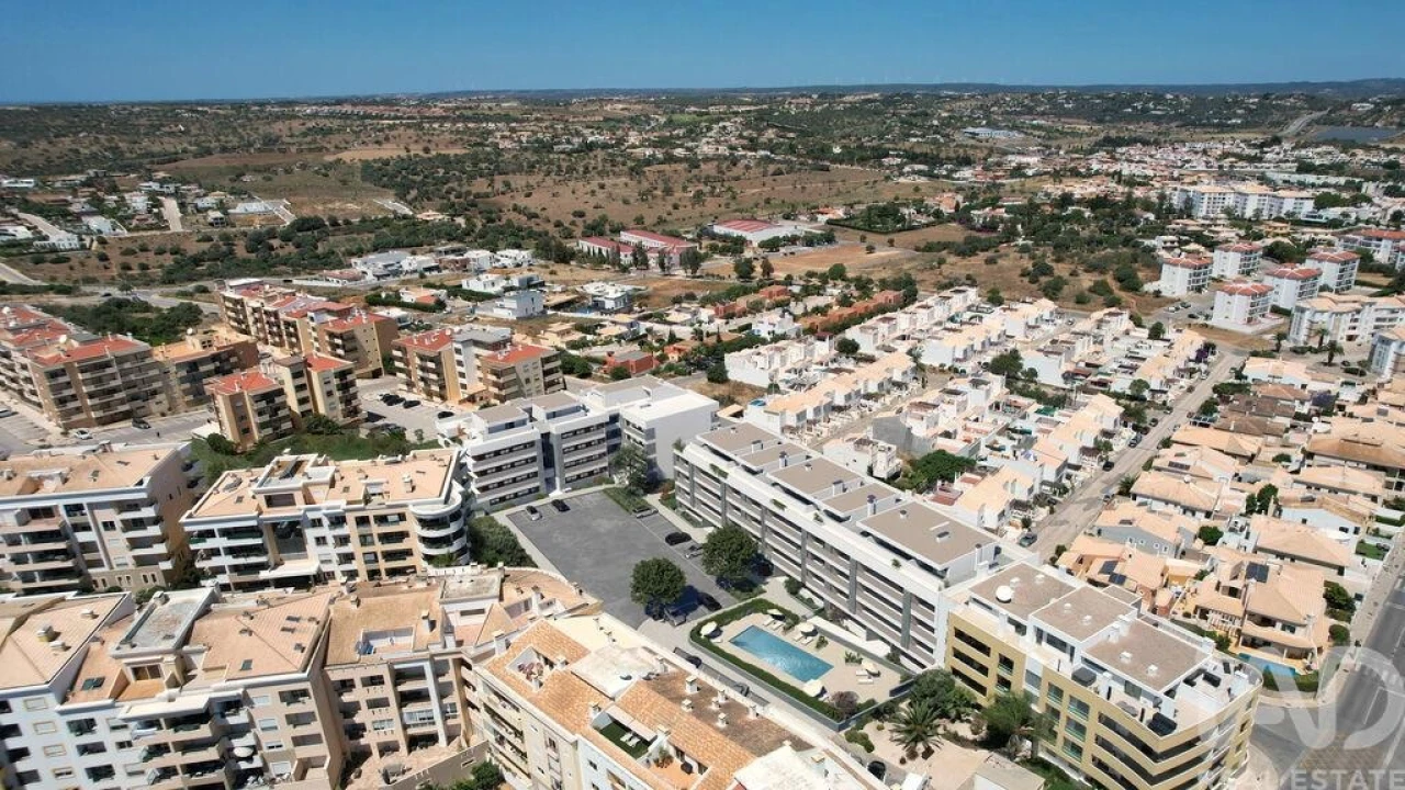 Apartamento T1 para Venda em Lagos (São Sebastião e Santa Maria) Foto 3