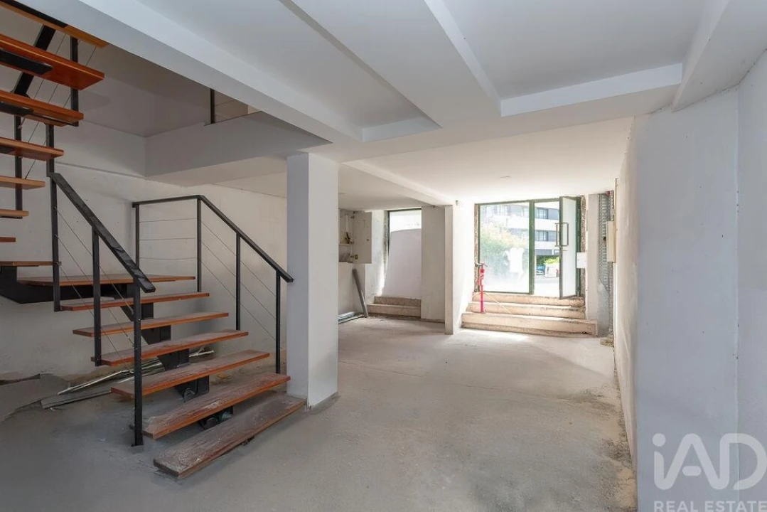 Loja para Venda em Santo António Foto 1