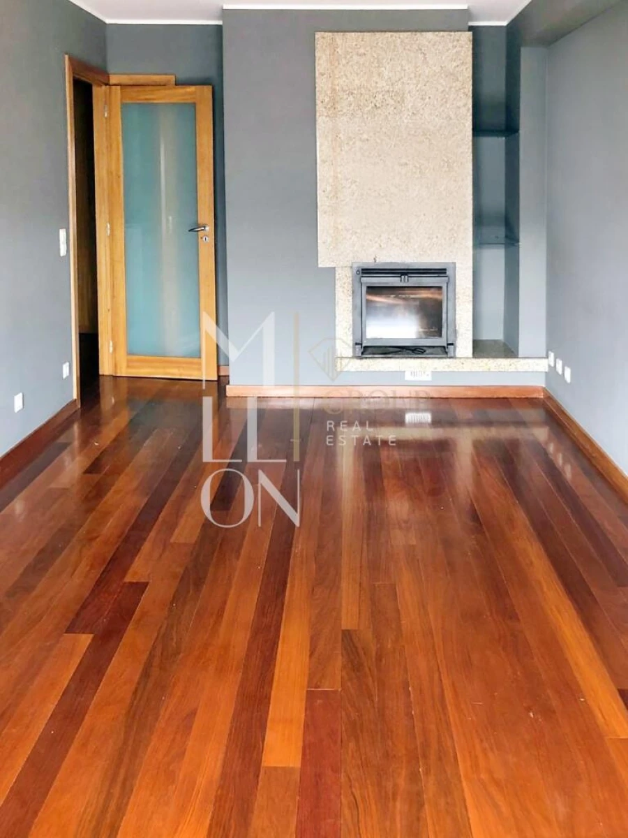 Apartamento T1 para Venda em Aldoar, Foz do Douro e Nevogilde Foto 3