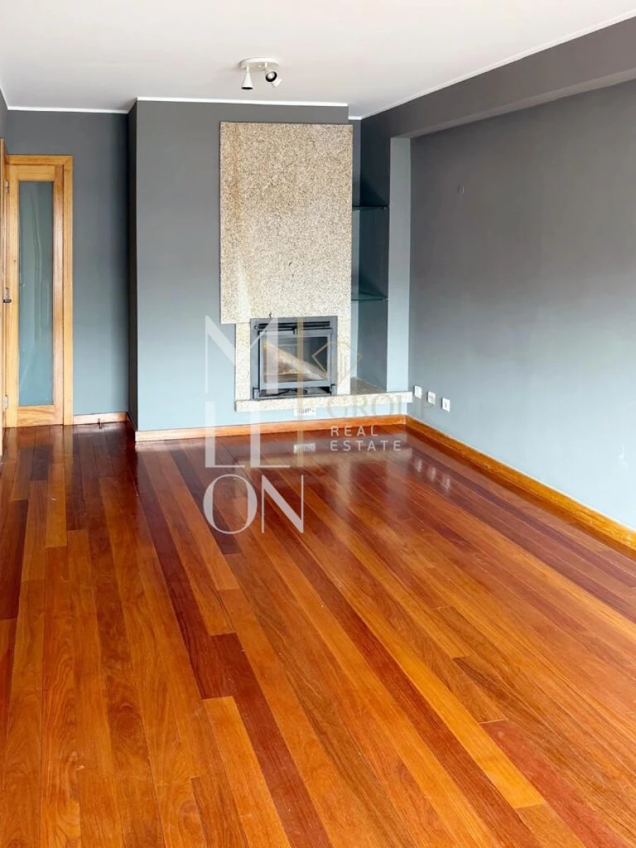 Apartamento T1 para Venda em Aldoar, Foz do Douro e Nevogilde Foto 4