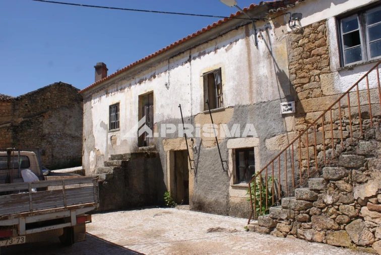 Moradia T3 para Venda em Vale de Prazeres e Mata da Rainha Foto 3