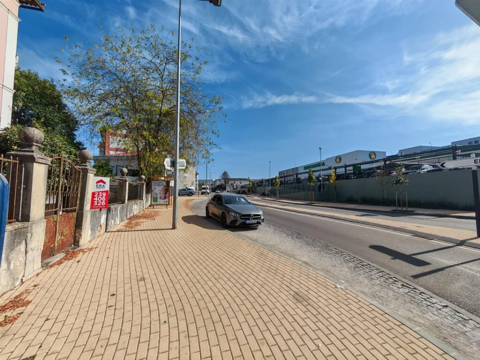 Moradia T5 para Venda em Sé Nova, Santa Cruz, Almedina e São Bartolomeu Foto 16