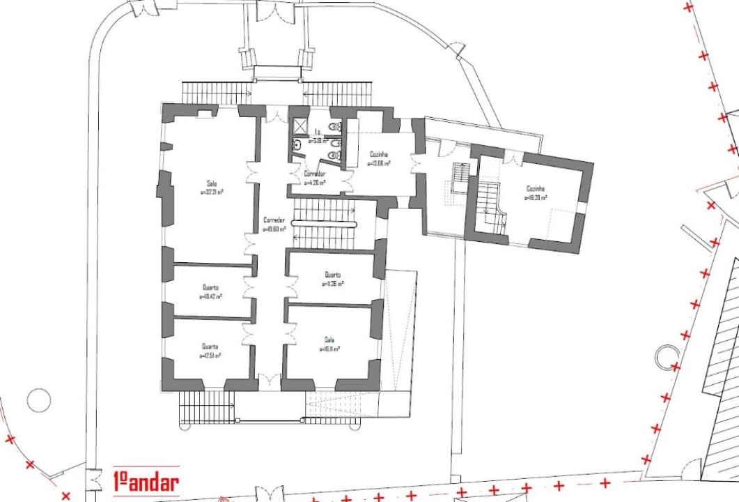 Moradia T5 para Venda em Sé Nova, Santa Cruz, Almedina e São Bartolomeu Foto 4