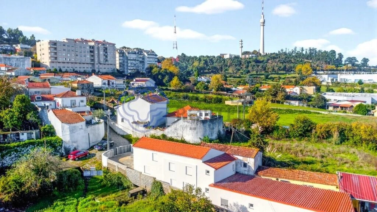 Moradia T3 para Venda em Oliveira do Douro Foto 16