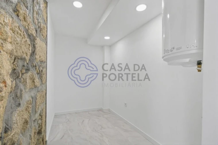 Moradia T3 para Venda em Oliveira do Douro Foto 5