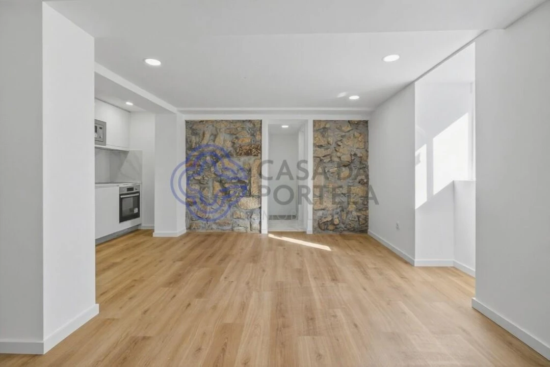 Moradia T3 para Venda em Oliveira do Douro Foto 1