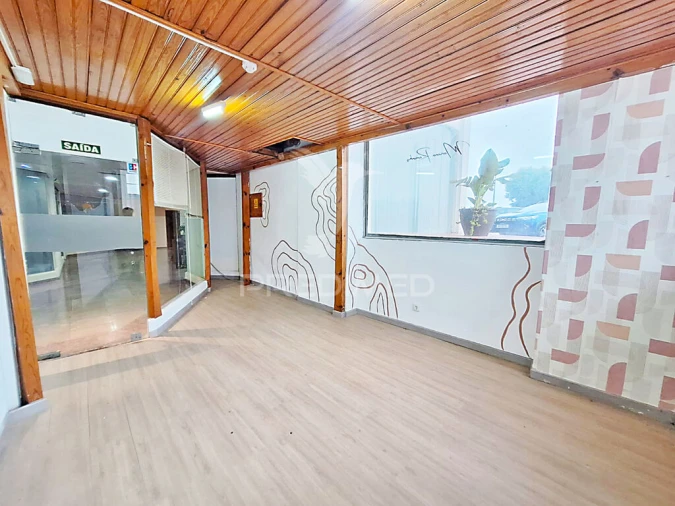 Loja para Arrendamento em Albufeira e Olhos de Água Foto 5