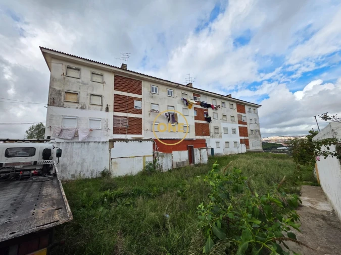 Apartamento T2 para Venda em Pontinha e Famões Foto 25