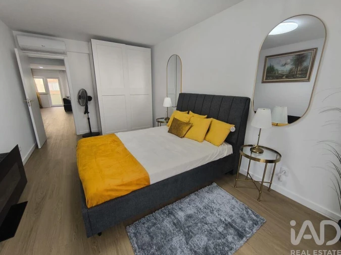 Apartamento T2 para Venda em Faro (Sé e São Pedro) Foto 2