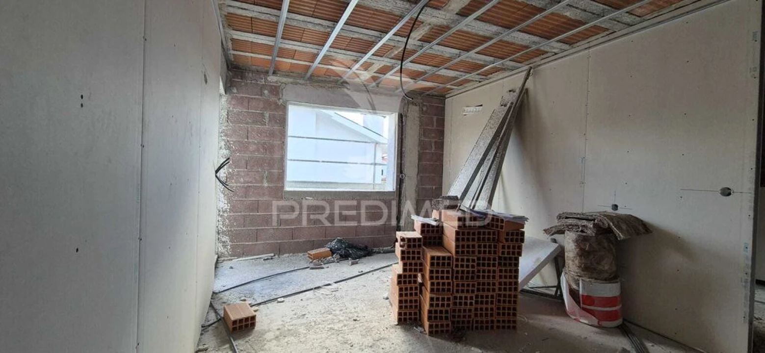 Moradia T3 para Venda em Palmeira Foto 5