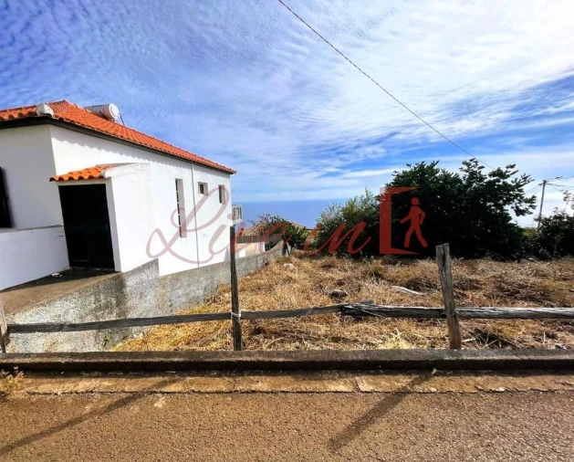 Terreno para Venda em Estreito da Calheta Foto 6