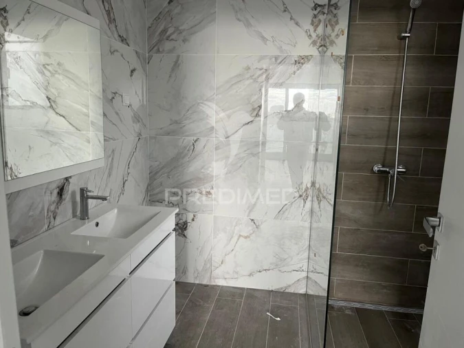 Moradia T3 para Venda em Santo Antonio Foto 7