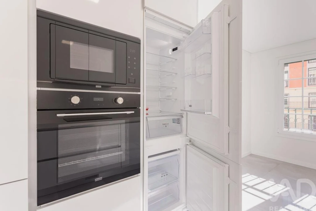 Apartamento T2 para Venda em Alfragide Foto 4