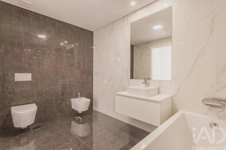 Apartamento T2 para Venda em Alfragide Foto 8